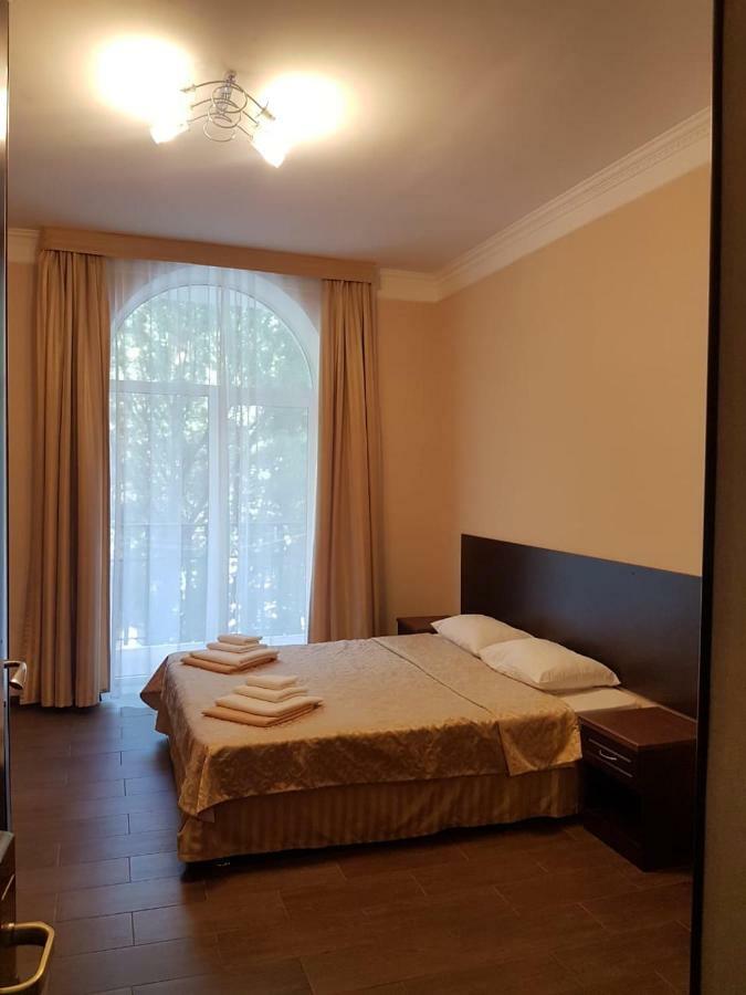 Lazurniy Bereg Hotel Gagra Exterior photo